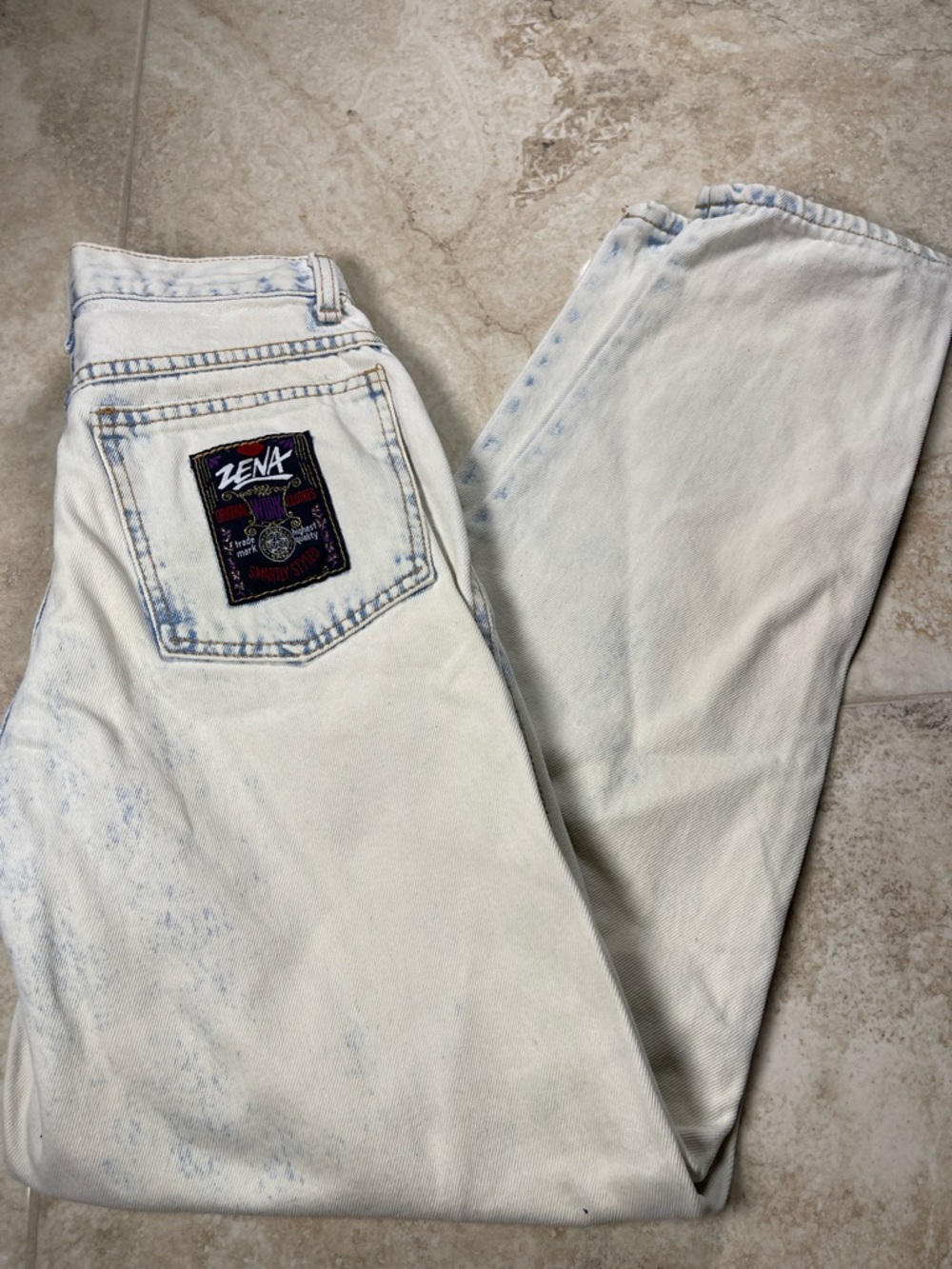 Zena Light Blue Acid-Wash Boyfriend Jeans Size 5